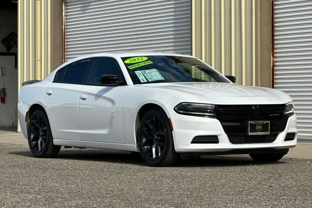 Used 2022 Dodge Charger SXT w/ Blacktop Package image 8
