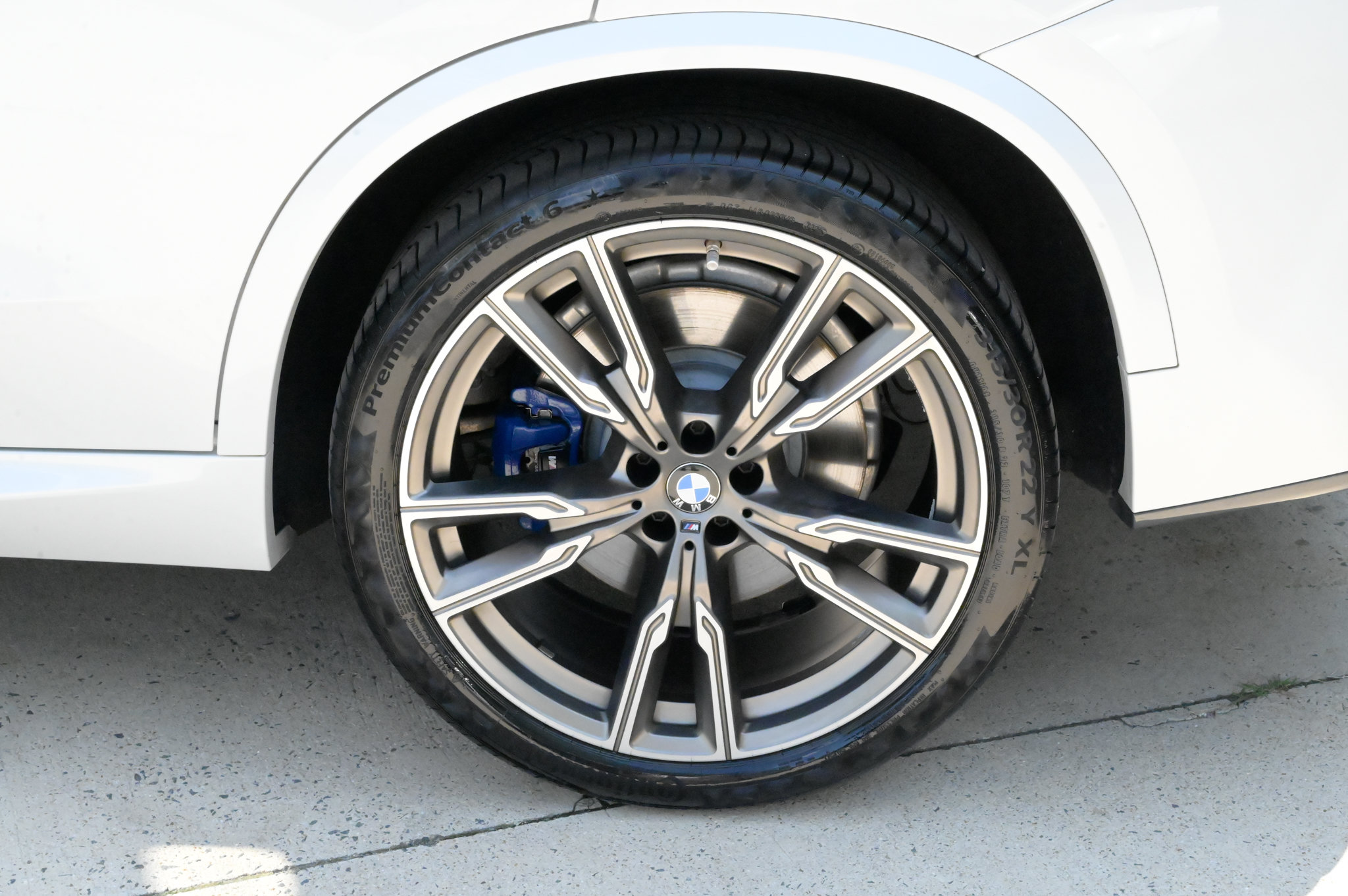 Used 2022 BMW X5 M50i w/ Executive Package AWD/4WD image 10
