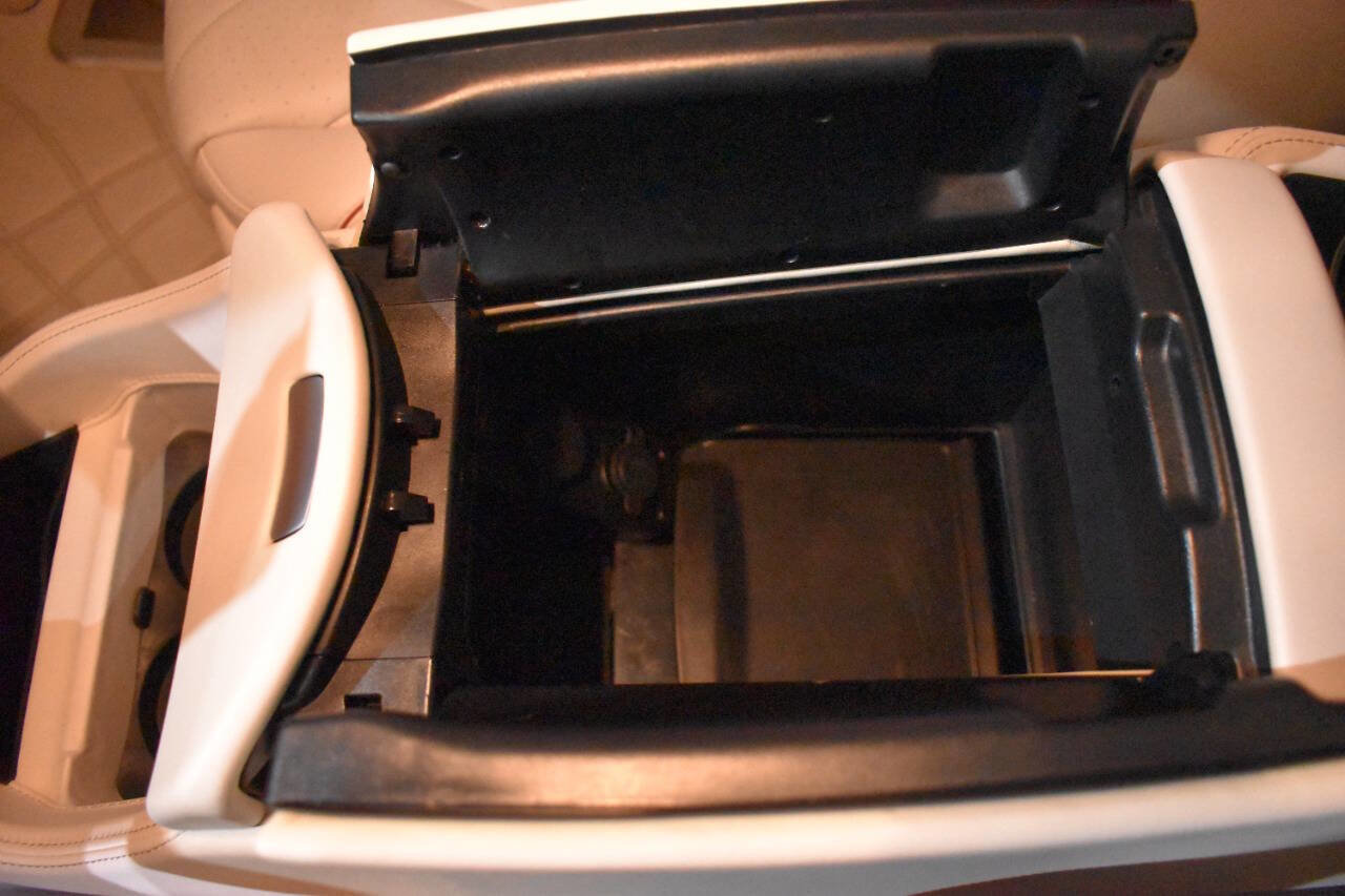 Used 2021 Mercedes-Benz Metris Passenger image 81