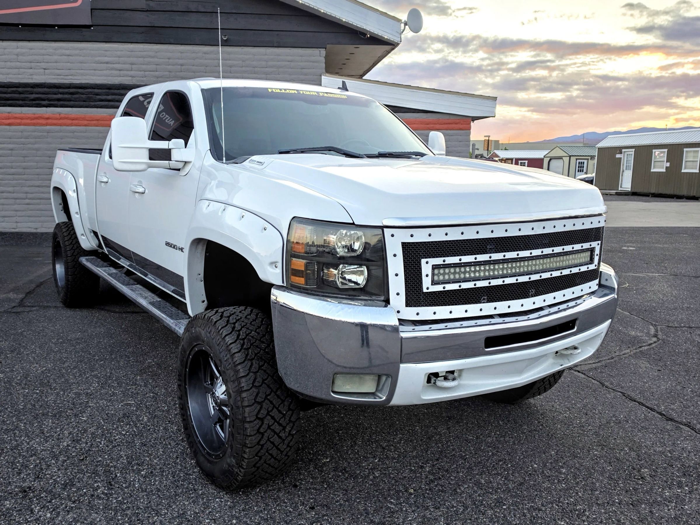 Used 2010 Chevrolet Silverado 2500 LTZ AWD/4WD image 7