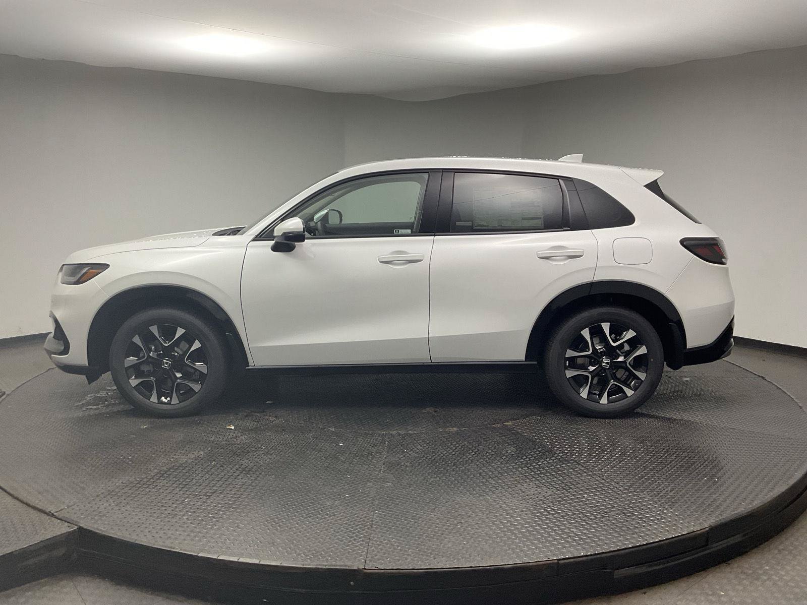 New 2027 Honda HR-V EX-L image 4