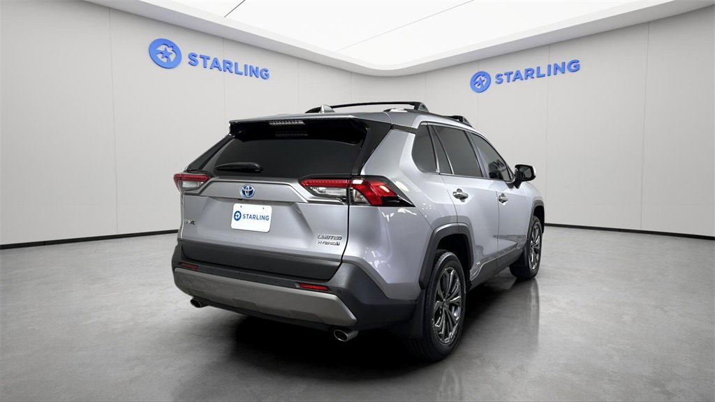 Used 2022 Toyota RAV4 Limited image 8