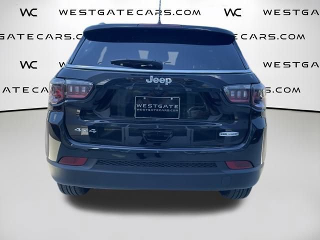New 2024 Jeep Compass Latitude w/ Sun and Sound Group image 14