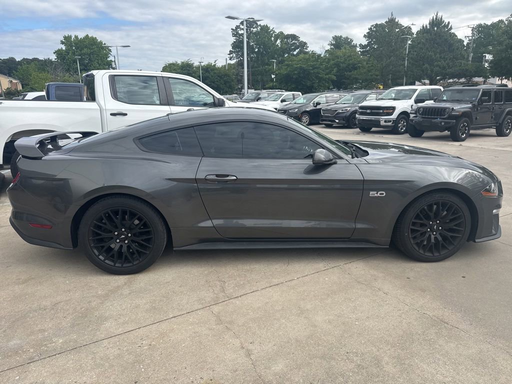 Used 2018 Ford Mustang GT Premium w/ GT Performance Package RWD image 4