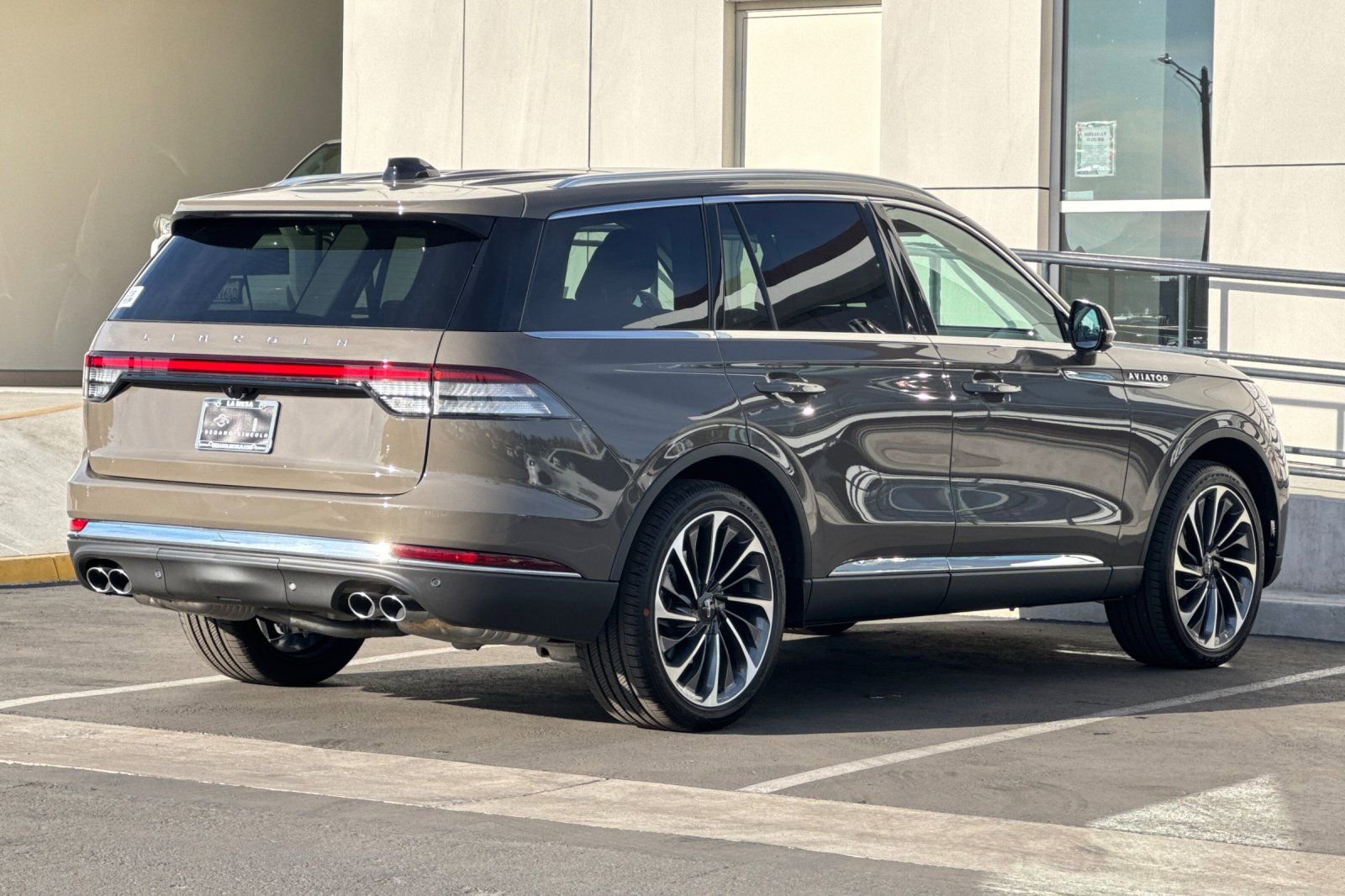 New 2026 Lincoln Aviator Reserve image 3