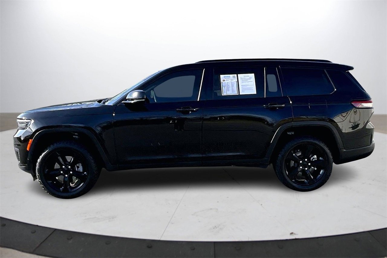 Used 2023 Jeep Grand Cherokee L Altitude image 5