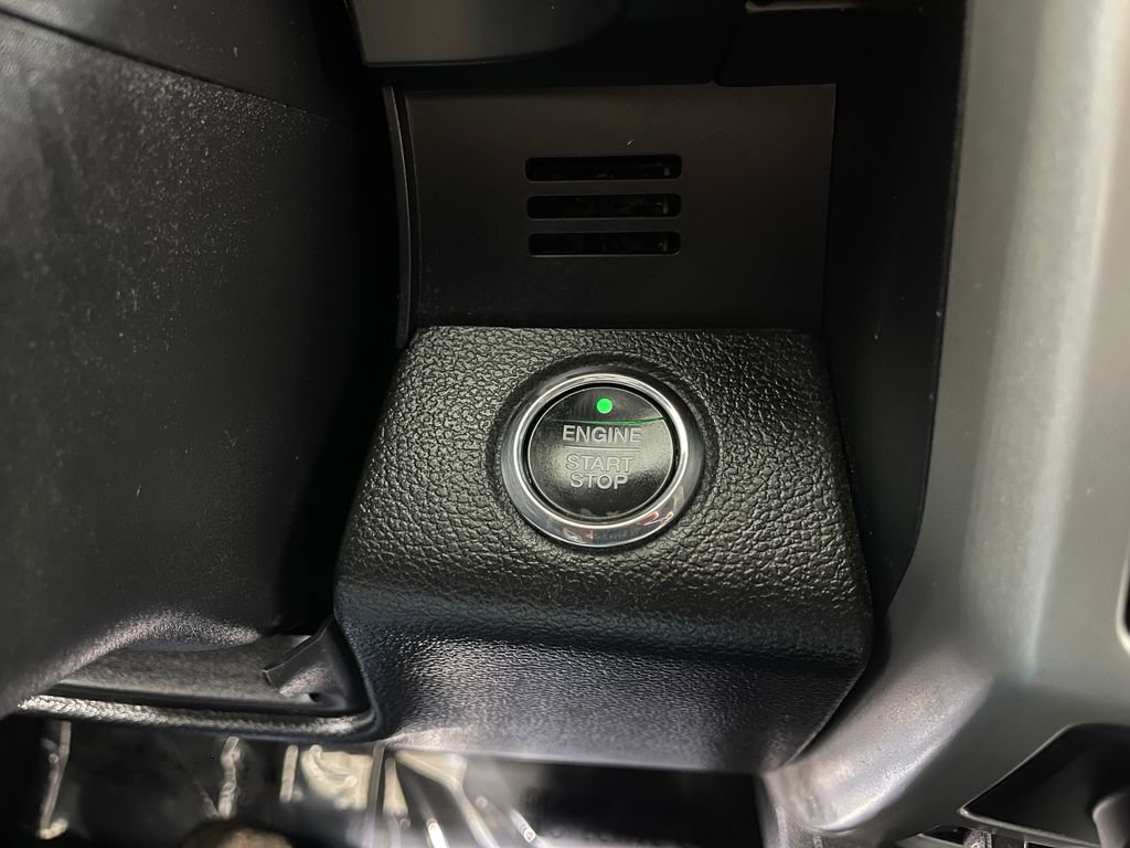 Used 2018 Ford F150 Lariat w/ Equipment Group 502A Luxury image 21