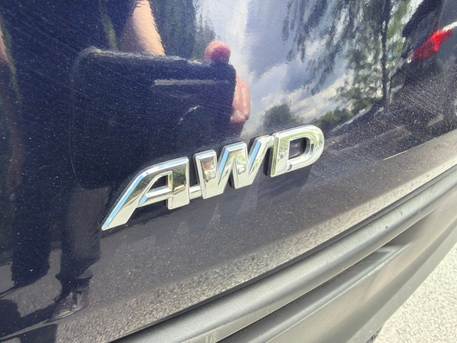 Used 2024 Toyota Sienna LE AWD/4WD image 8