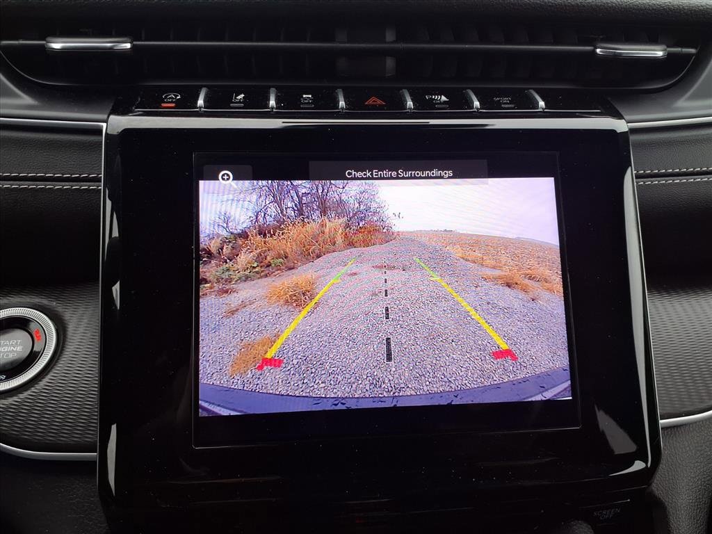 Used 2024 Jeep Grand Cherokee Laredo image 20