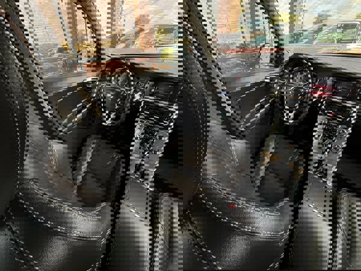 Used 2017 Volvo S60 T5 Dynamic w/ Vision Package FWD image 45