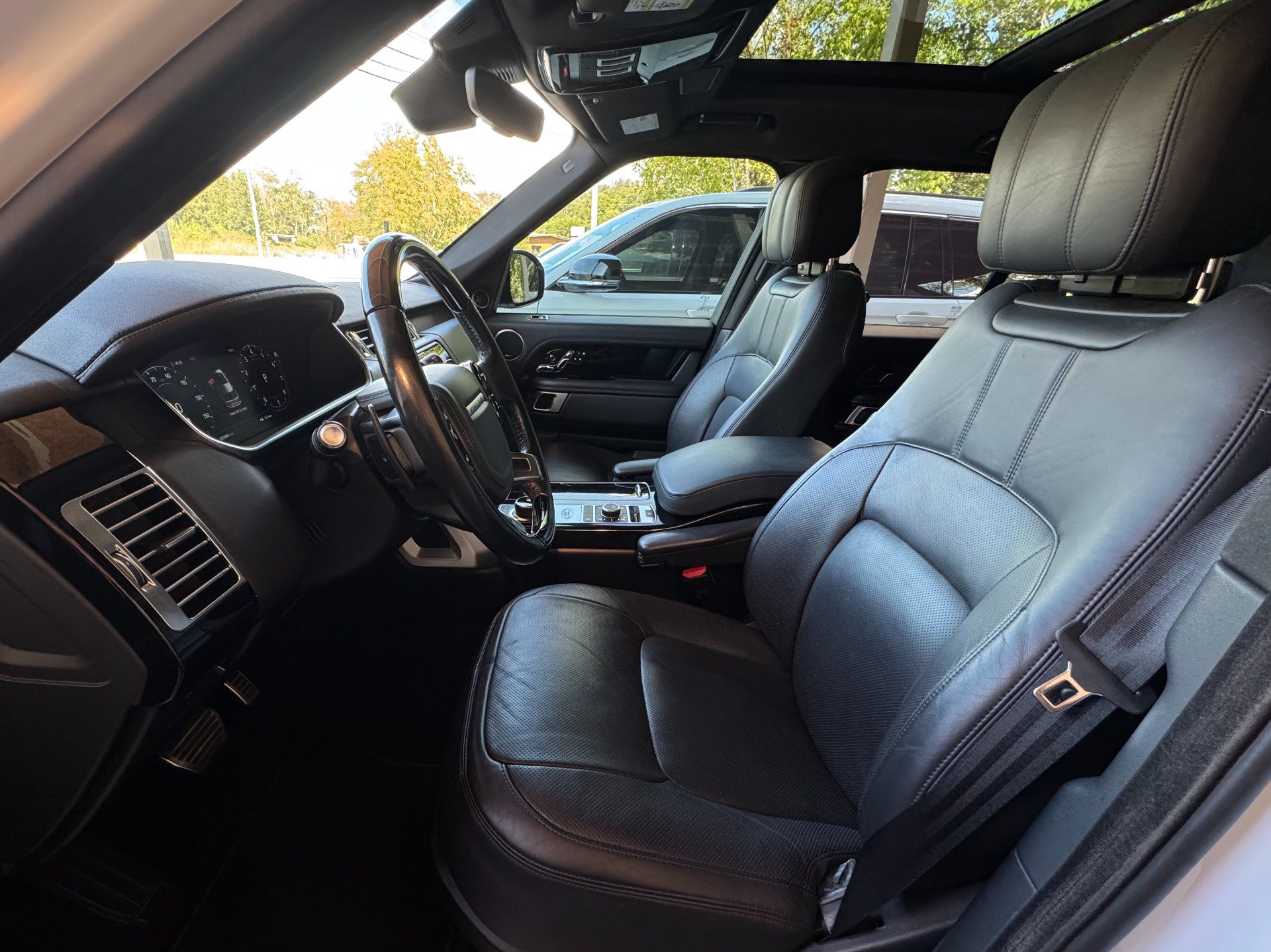 Used 2021 Land Rover Range Rover Westminster Edition AWD/4WD image 9