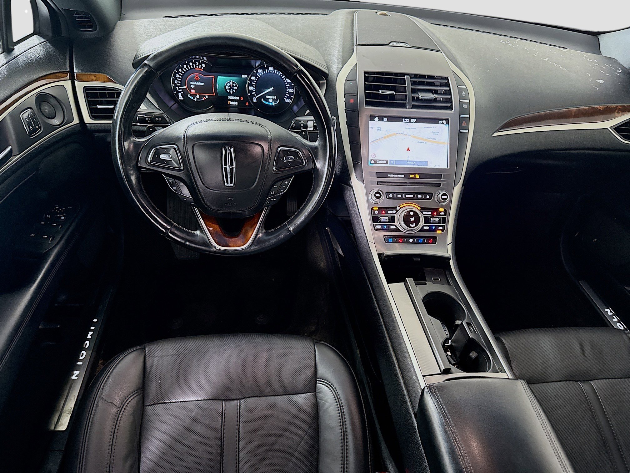 Used 2018 Lincoln MKZ Reserve w/ Climate Package AWD/4WD image 17