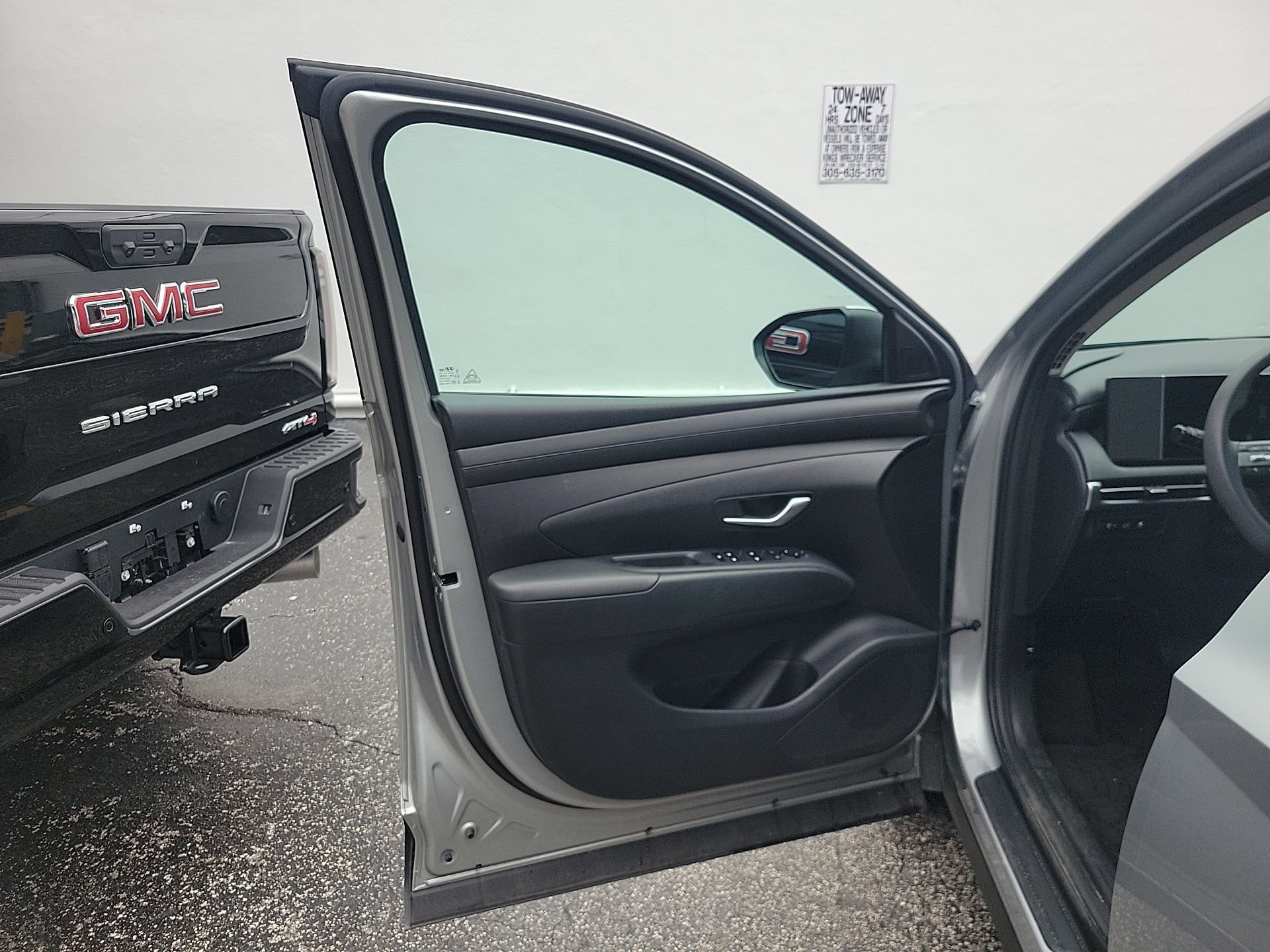 Used 2025 Hyundai Tucson SEL FWD image 20