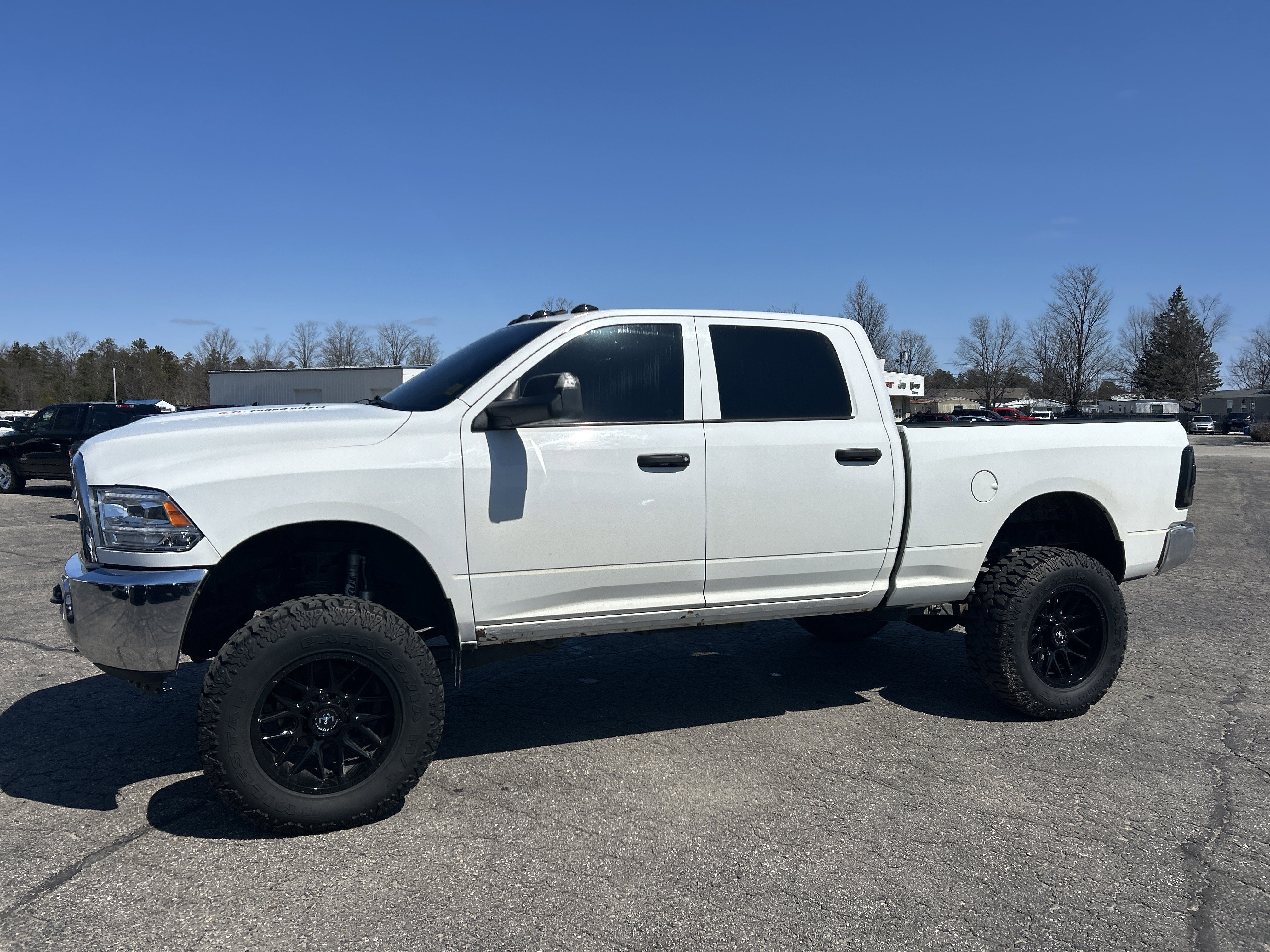 Used 2016 RAM 2500 Tradesman w/ Chrome Appearance Group image 8