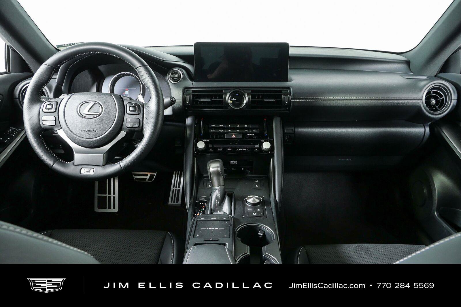 Used 2025 Lexus IS 500 w/ Accessory Package 2 RWD image 21