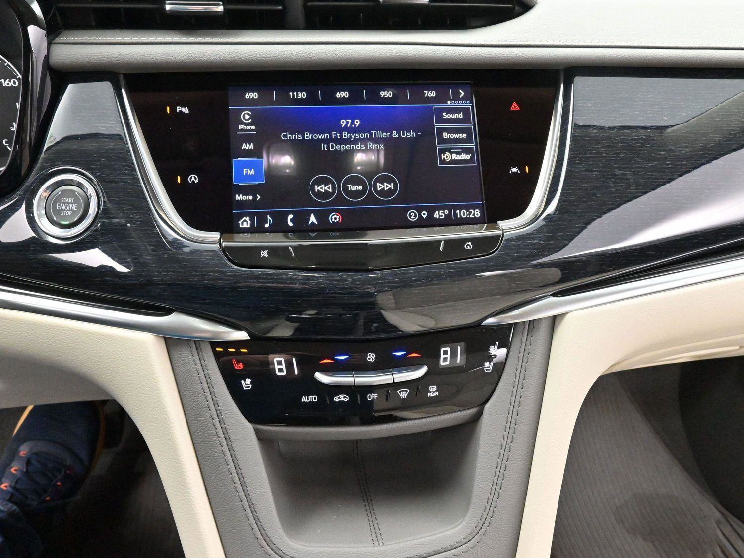 Certified 2024 Cadillac XT6 Premium Luxury image 22