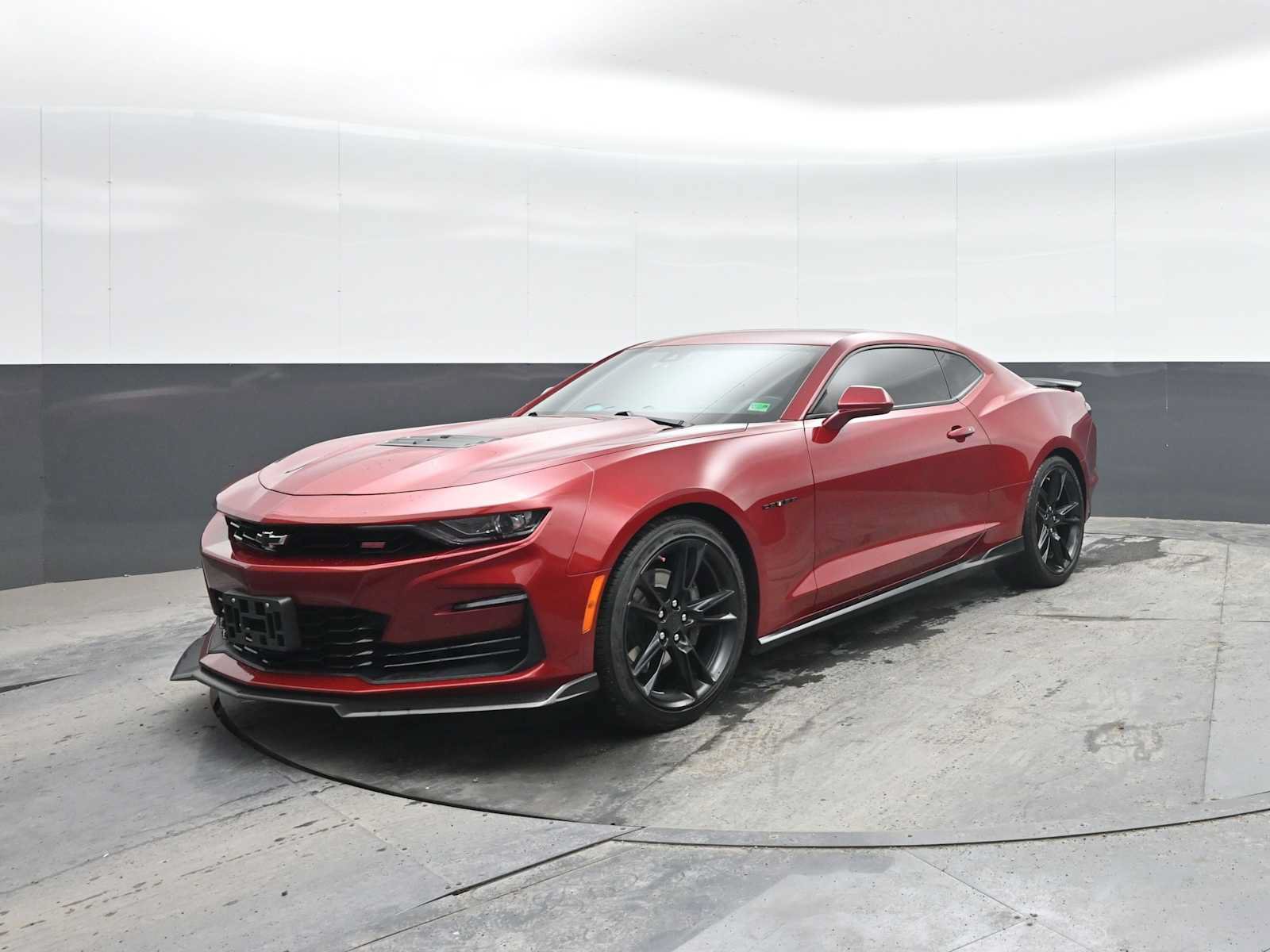Used 2022 Chevrolet Camaro SS RWD image 5