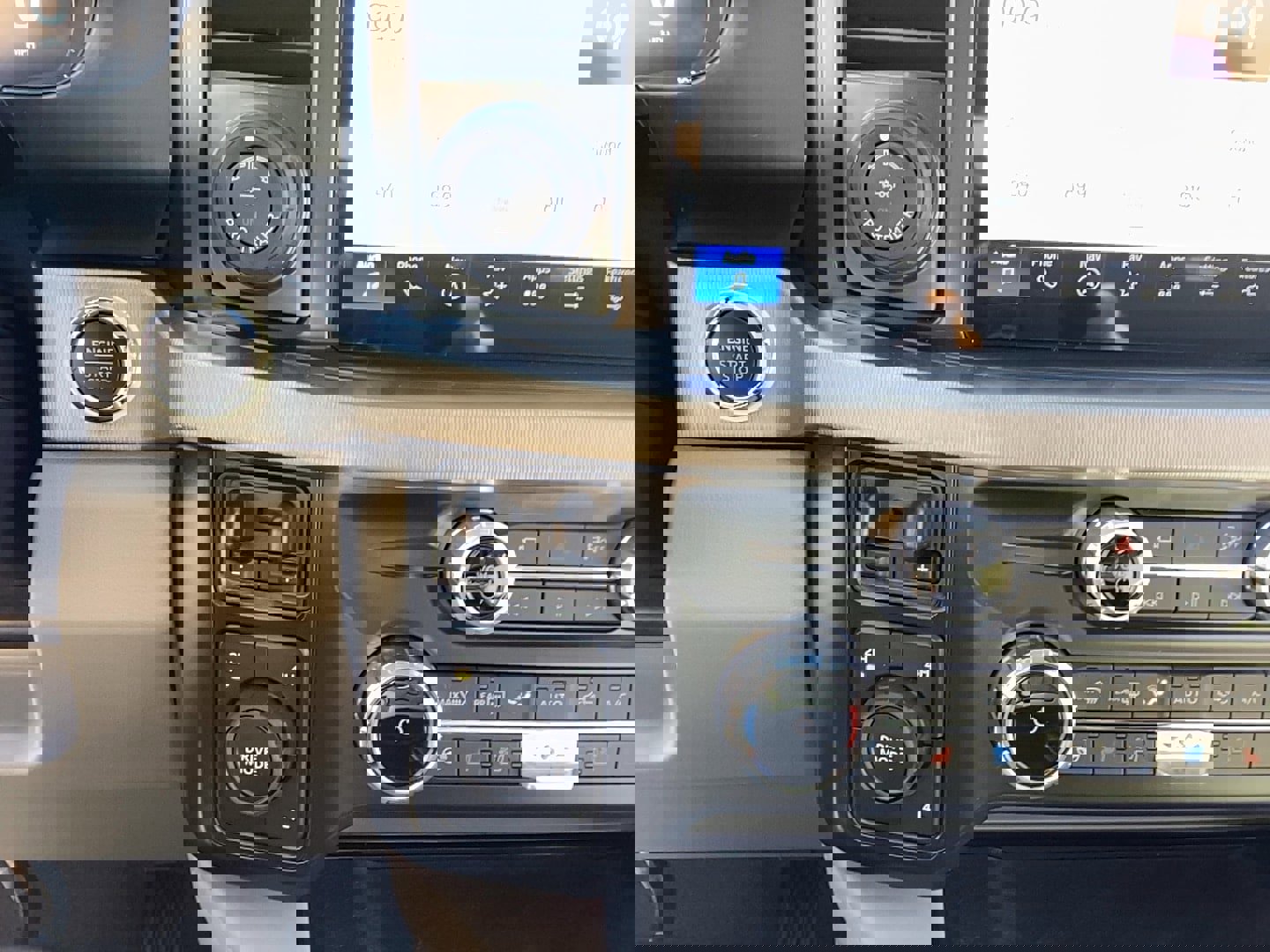 New 2026 Ford F450 Platinum image 33