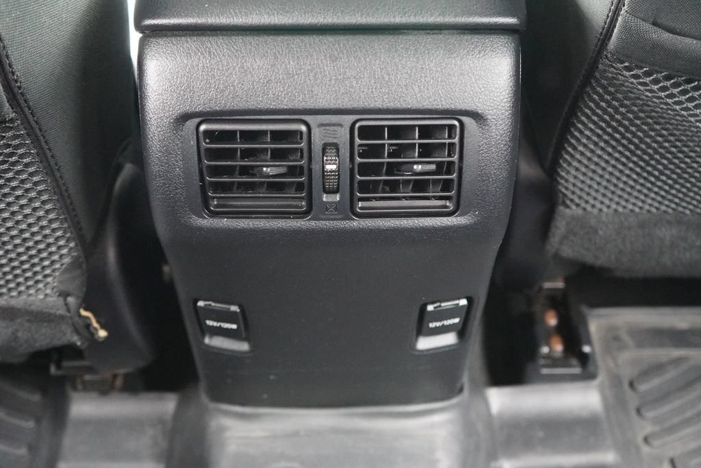 Used 2018 Toyota 4Runner SR5 AWD/4WD image 28