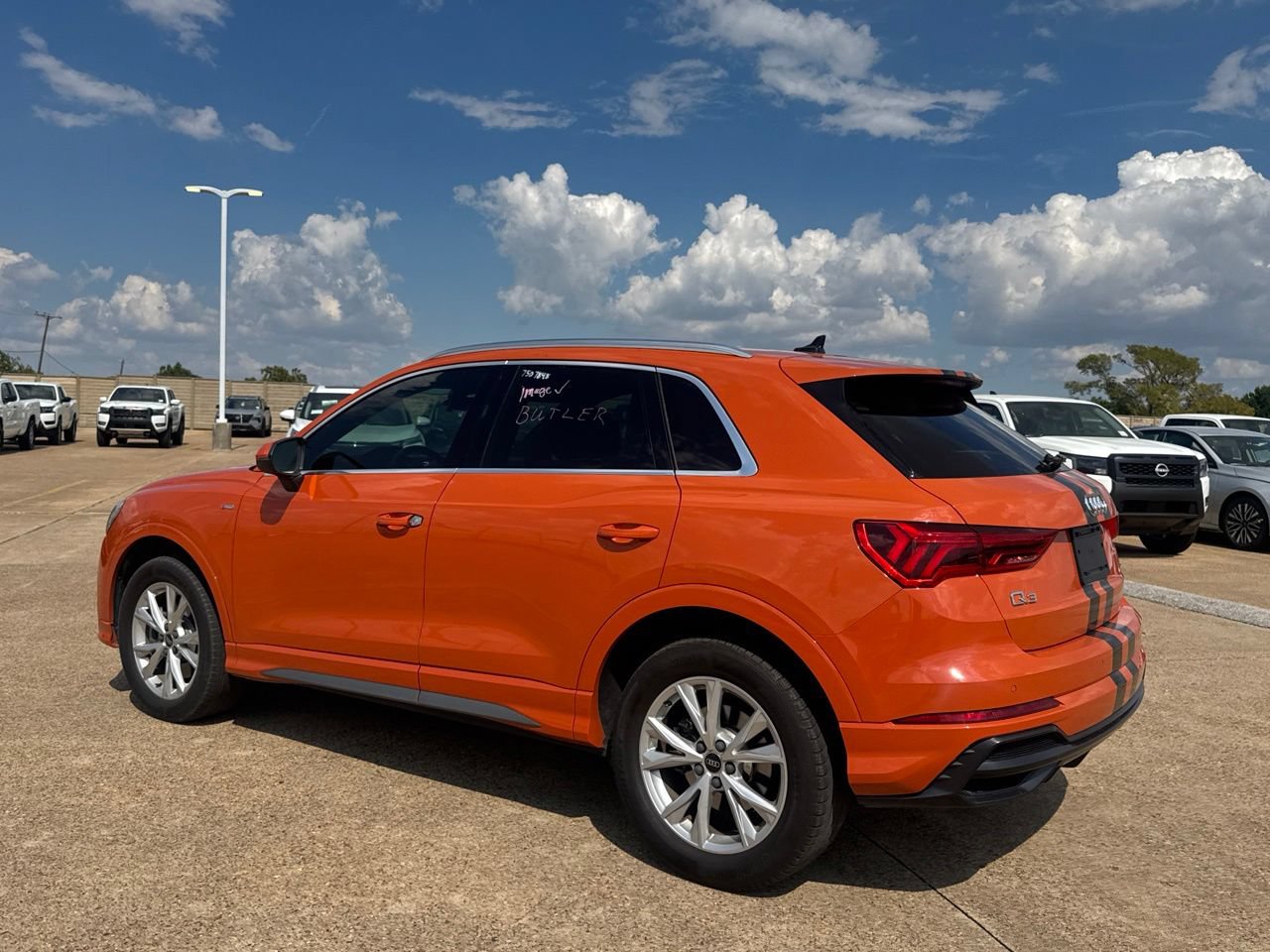 Used 2022 Audi Q3 2.0T Premium Plus w/ Premium Plus Package AWD/4WD image 12
