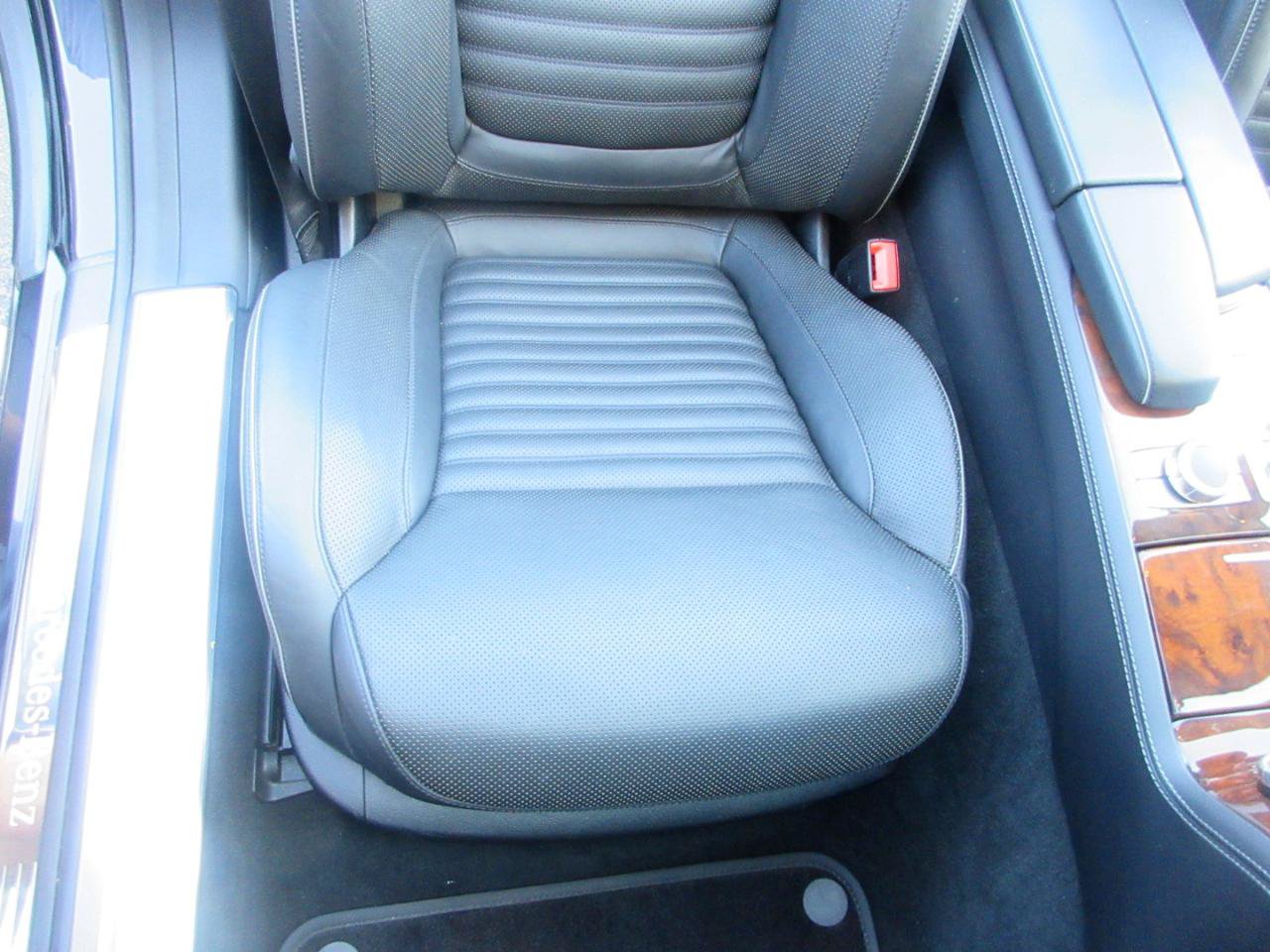 Used 2017 Mercedes-Benz SL 550 image 29