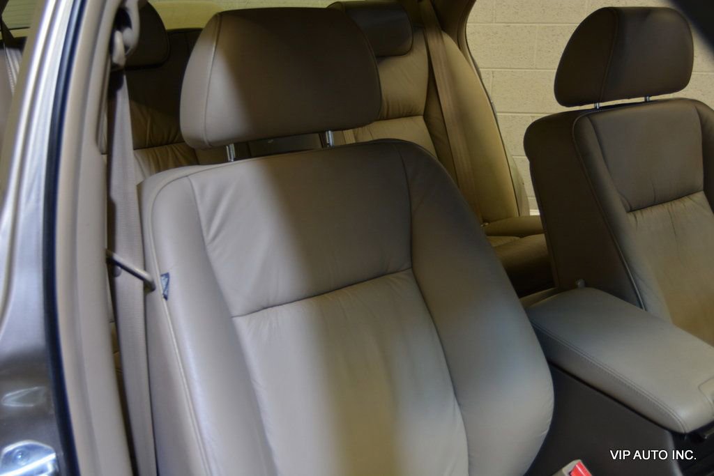 Used 2002 Acura RL image 16