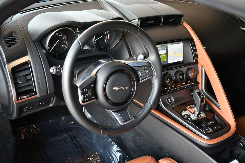 Used 2018 Jaguar F-TYPE Coupe RWD image 40