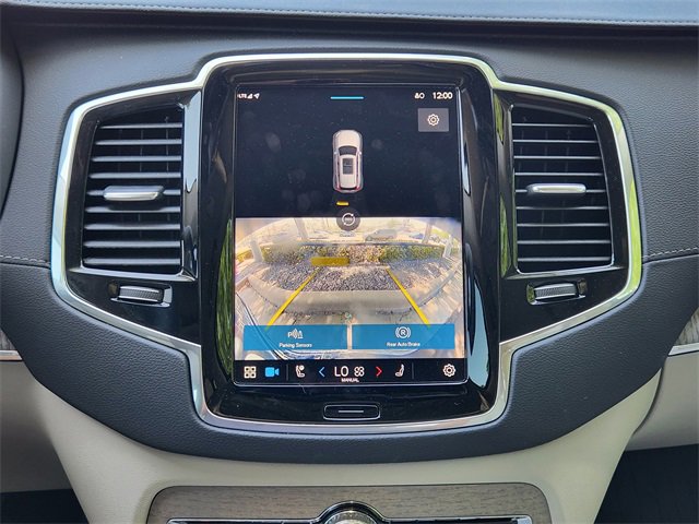 Used 2025 Volvo XC90 B6 Ultra w/ Lounge Package image 18