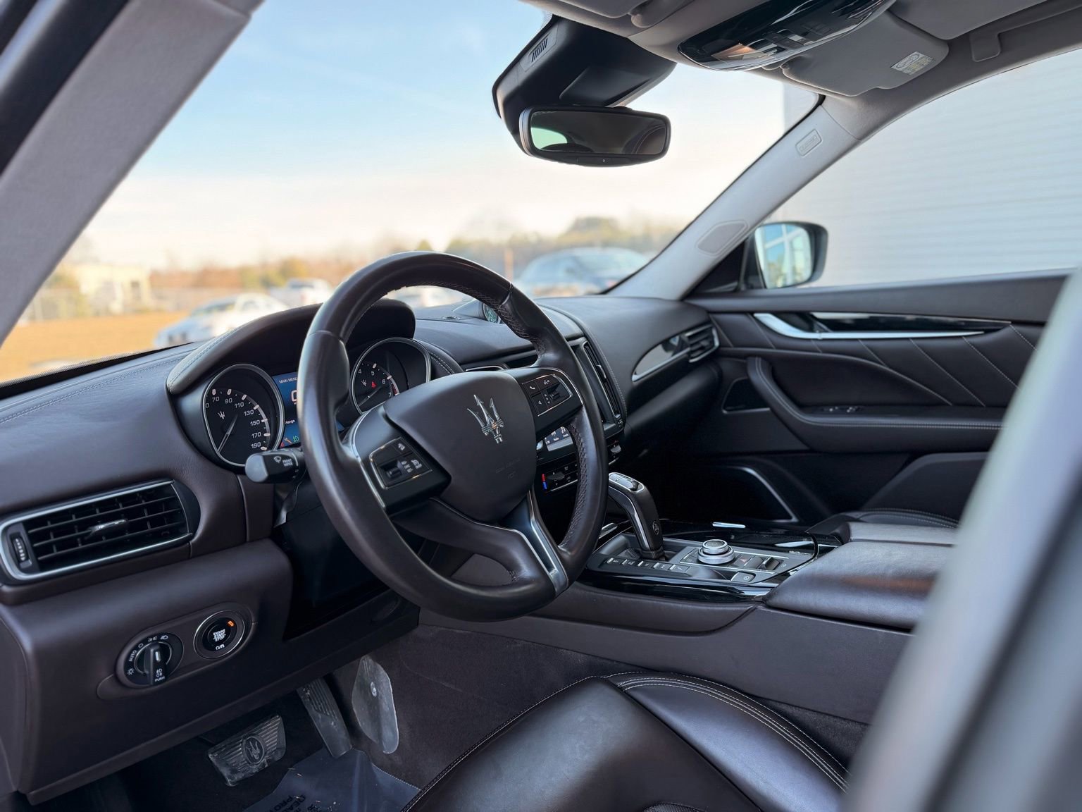 Used 2019 Maserati Levante image 18