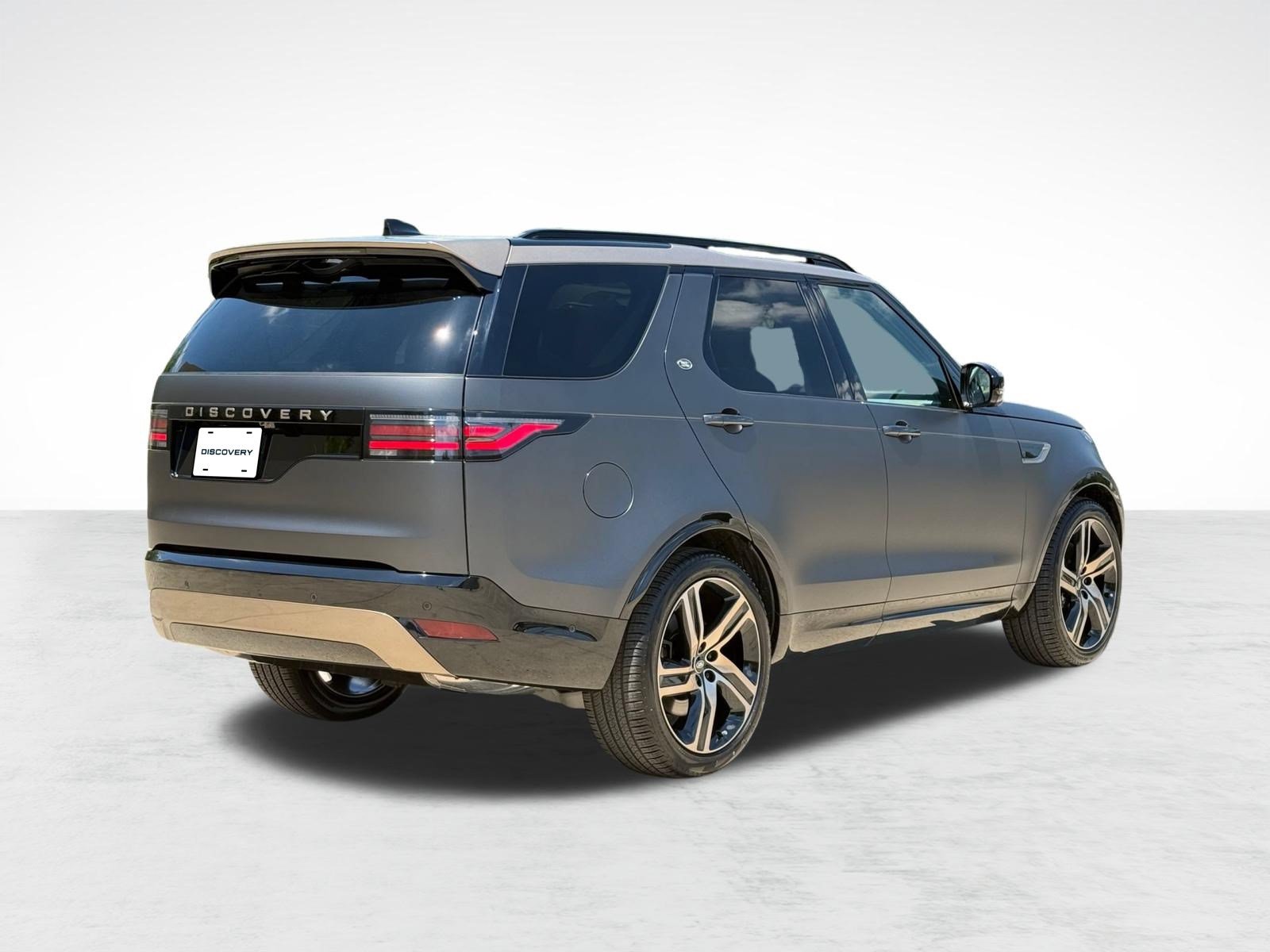New 2026 Land Rover Discovery Limited Edition AWD/4WD image 9