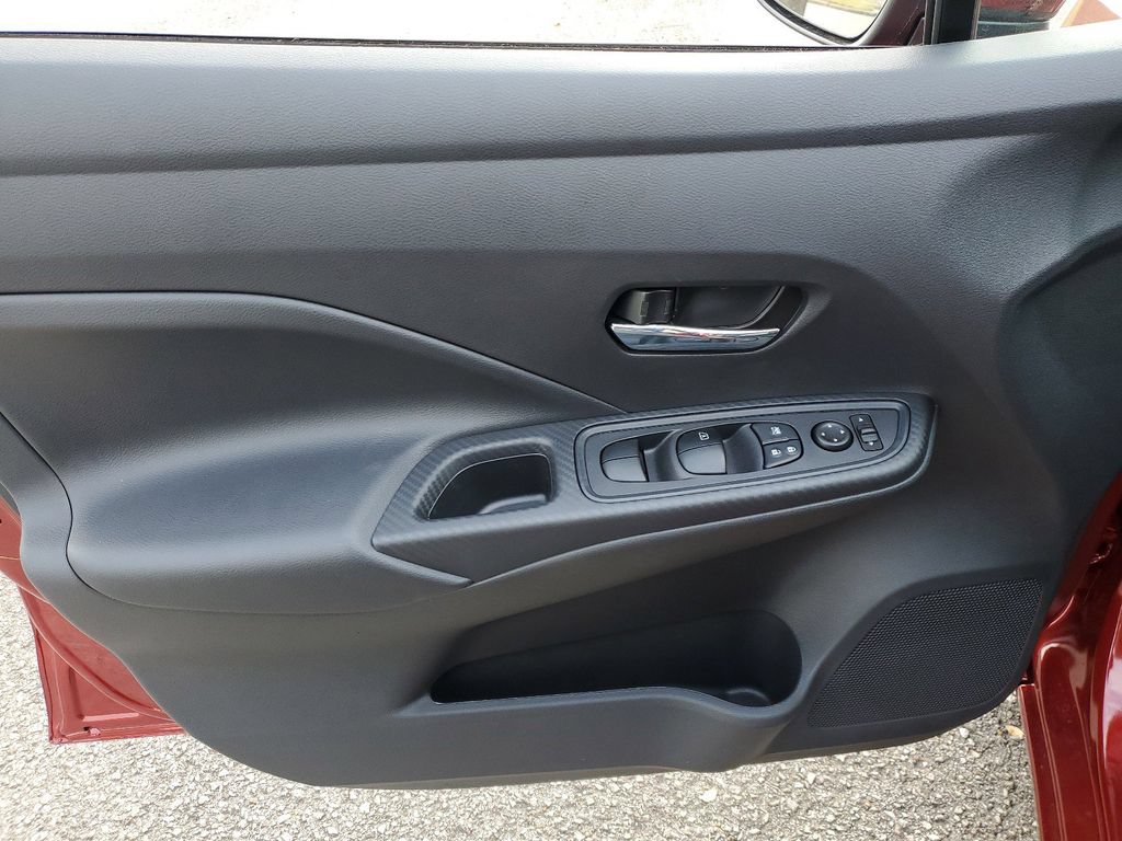New 2025 Nissan Versa SV w/ Trunk Package FWD image 13