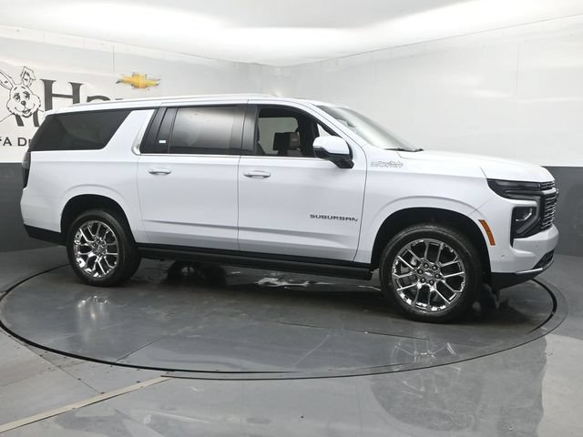 New 2026 Chevrolet Suburban High Country AWD/4WD image 1