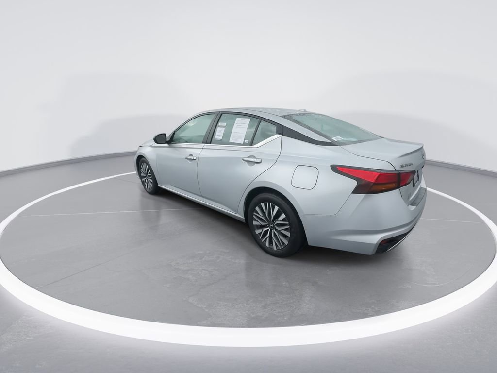 Used 2024 Nissan Altima 2.5 SV image 6