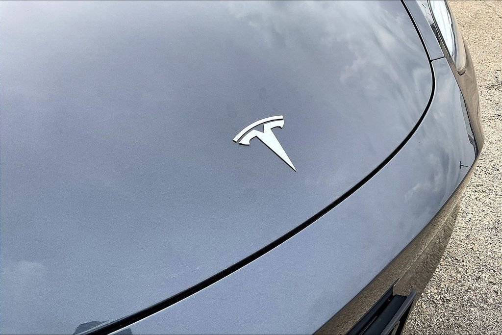 Used 2023 Tesla Model Y Performance image 32