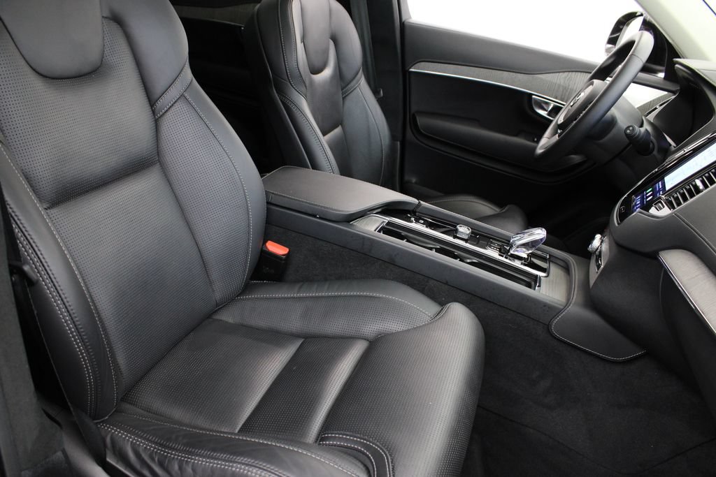 Used 2023 Volvo XC90 B6 Ultimate w/ Lounge Package AWD/4WD image 26