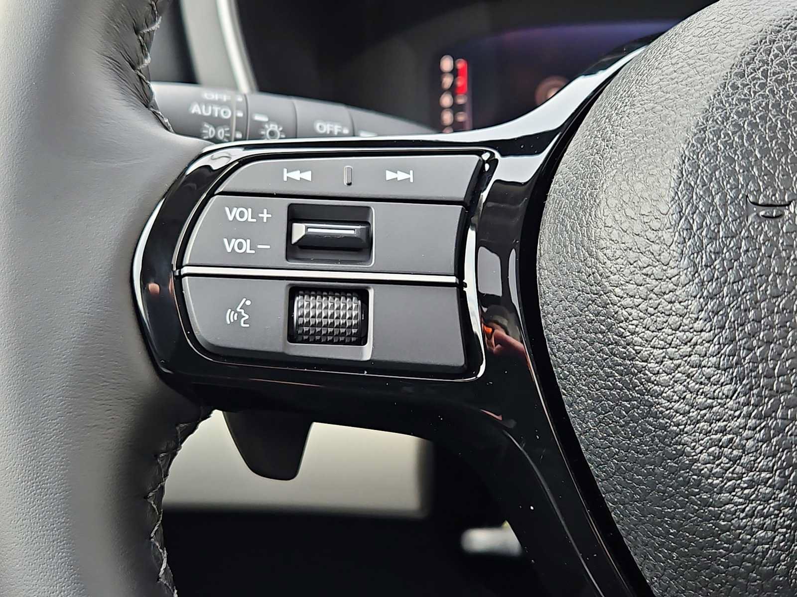 New 2026 Honda Pilot Touring image 15