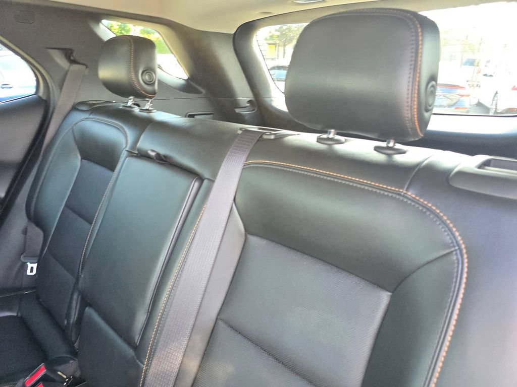 Used 2018 Chevrolet Equinox Premier AWD/4WD image 16