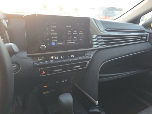 Used 2025 Toyota Camry LE FWD image 11