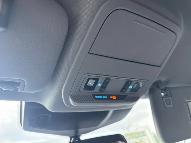 Used 2024 Ford Explorer XLT RWD image 24