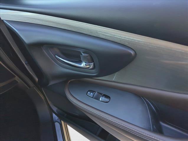 Used 2015 Nissan Murano Platinum w/ Platinum Technology Package AWD/4WD image 26