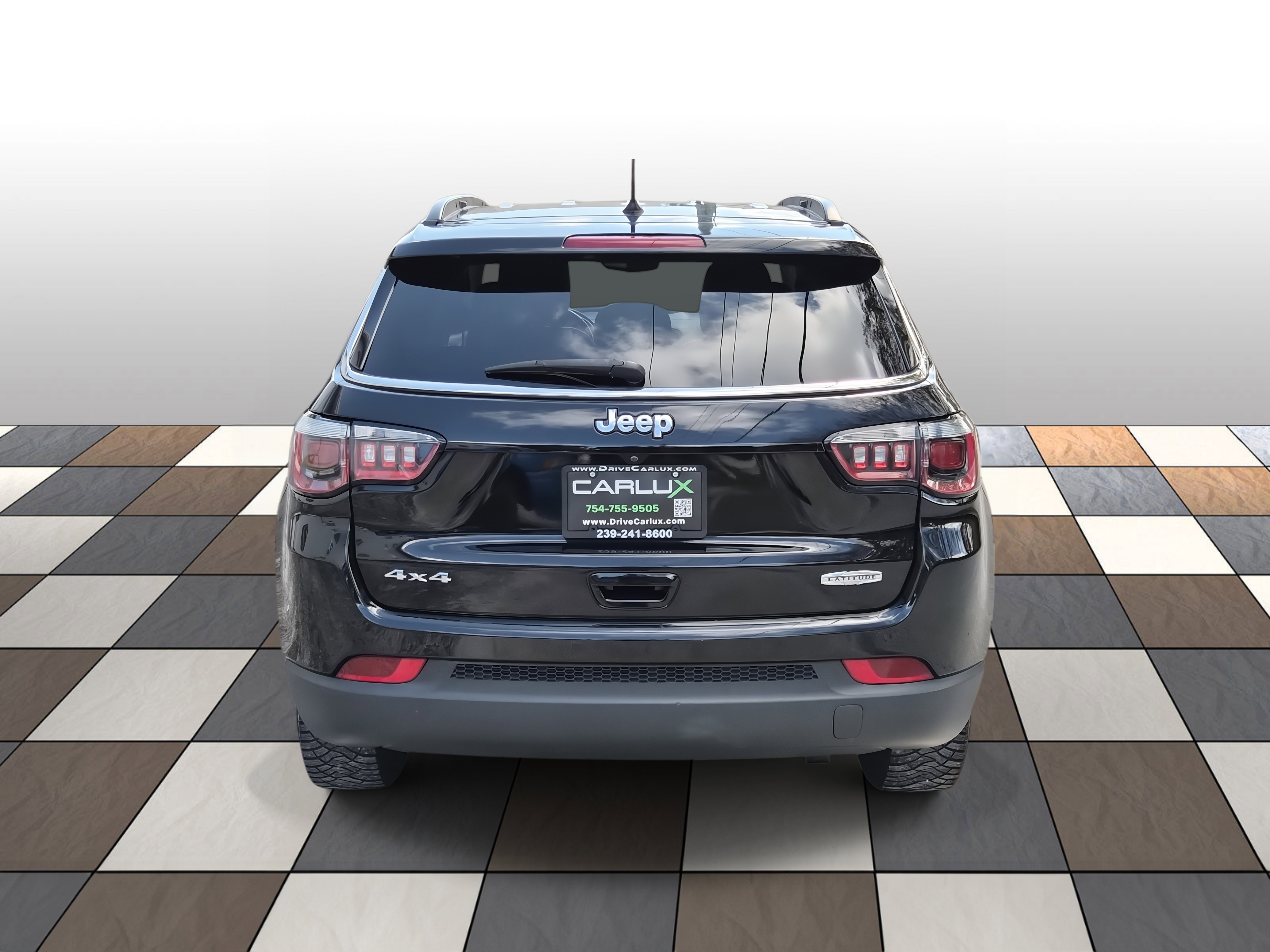 Used 2018 Jeep Compass Latitude w/ Cold Weather Group image 5