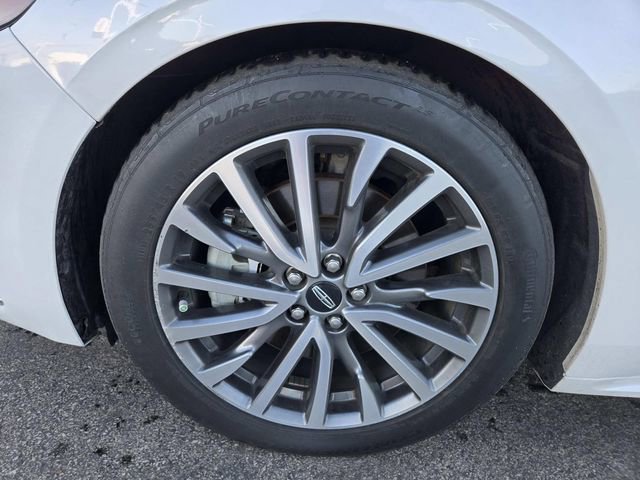 Used 2018 Lincoln Continental Select w/ Continental Climate Package image 15