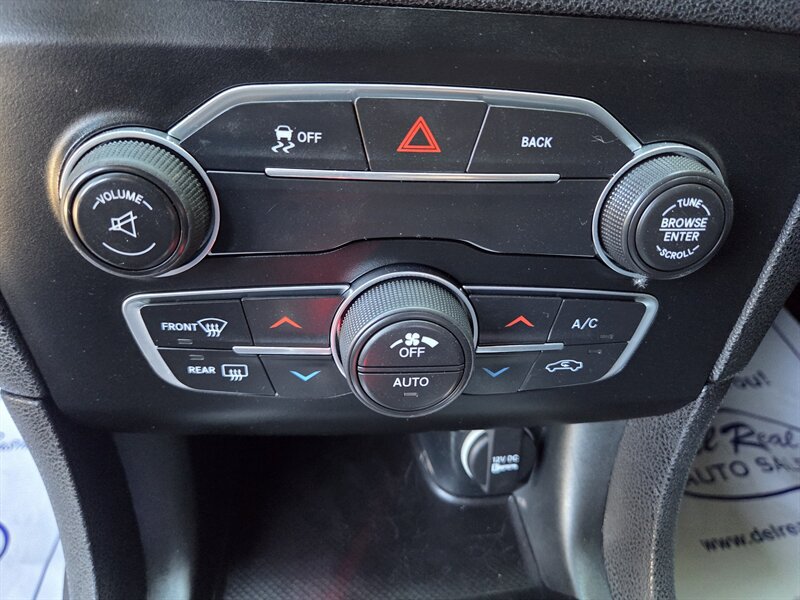 Used 2016 Dodge Charger SXT AWD/4WD image 20