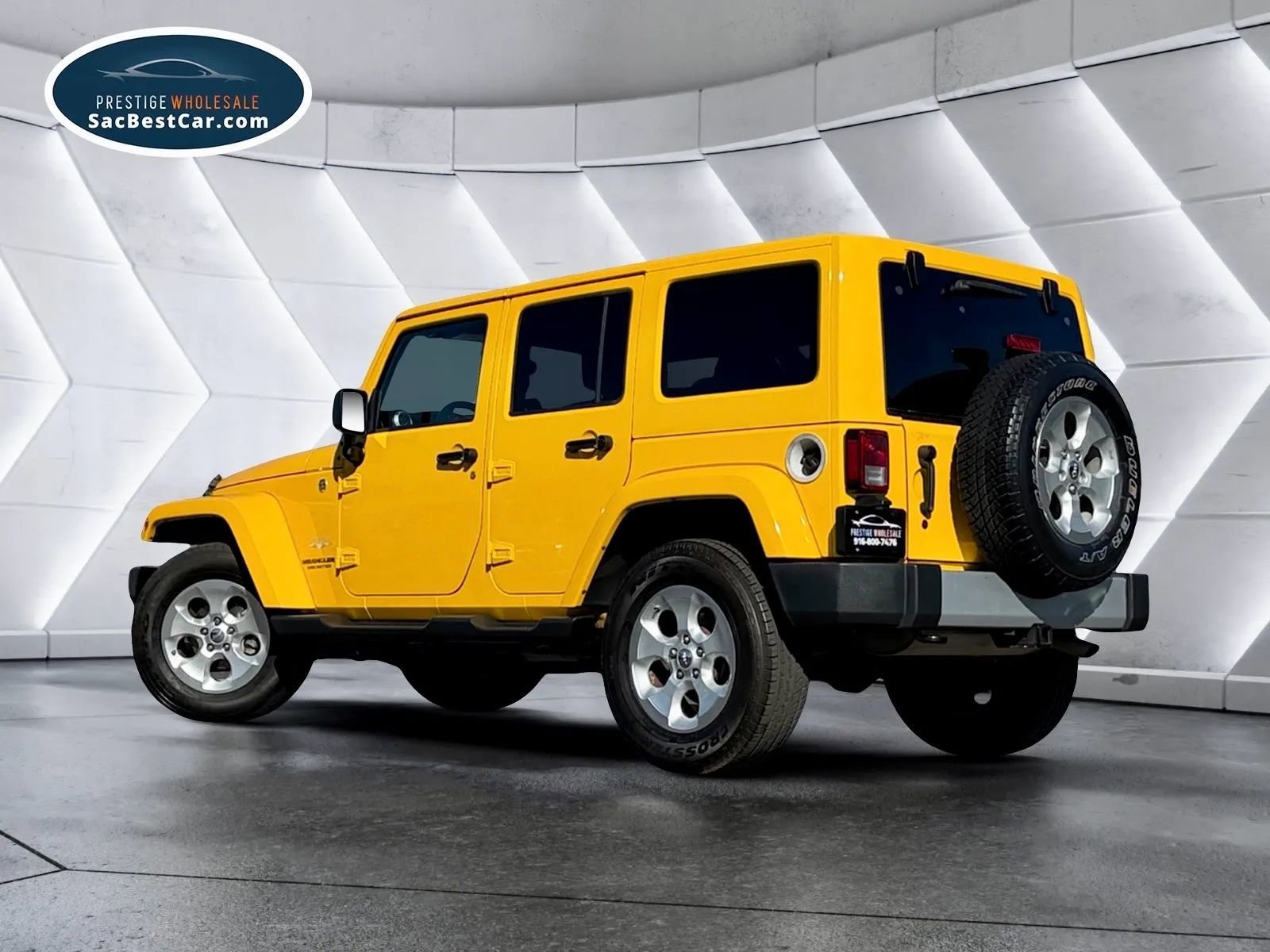 Used 2015 Jeep Wrangler Unlimited Sahara w/ Max Tow Package image 8