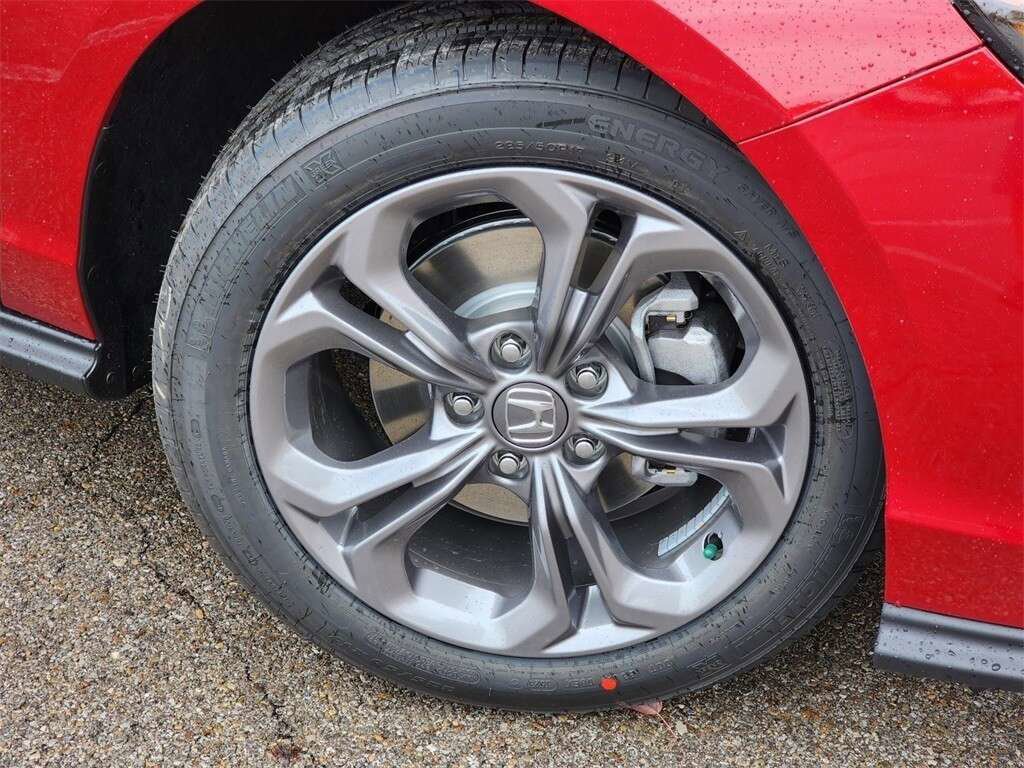 Used 2024 Honda Accord EX image 16