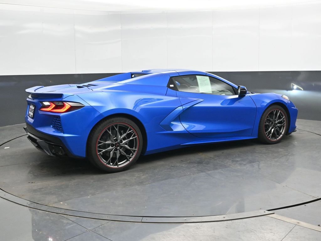 Used 2024 Chevrolet Corvette Stingray Premium Conv w/ Stealth Interior Trim Package RWD image 3