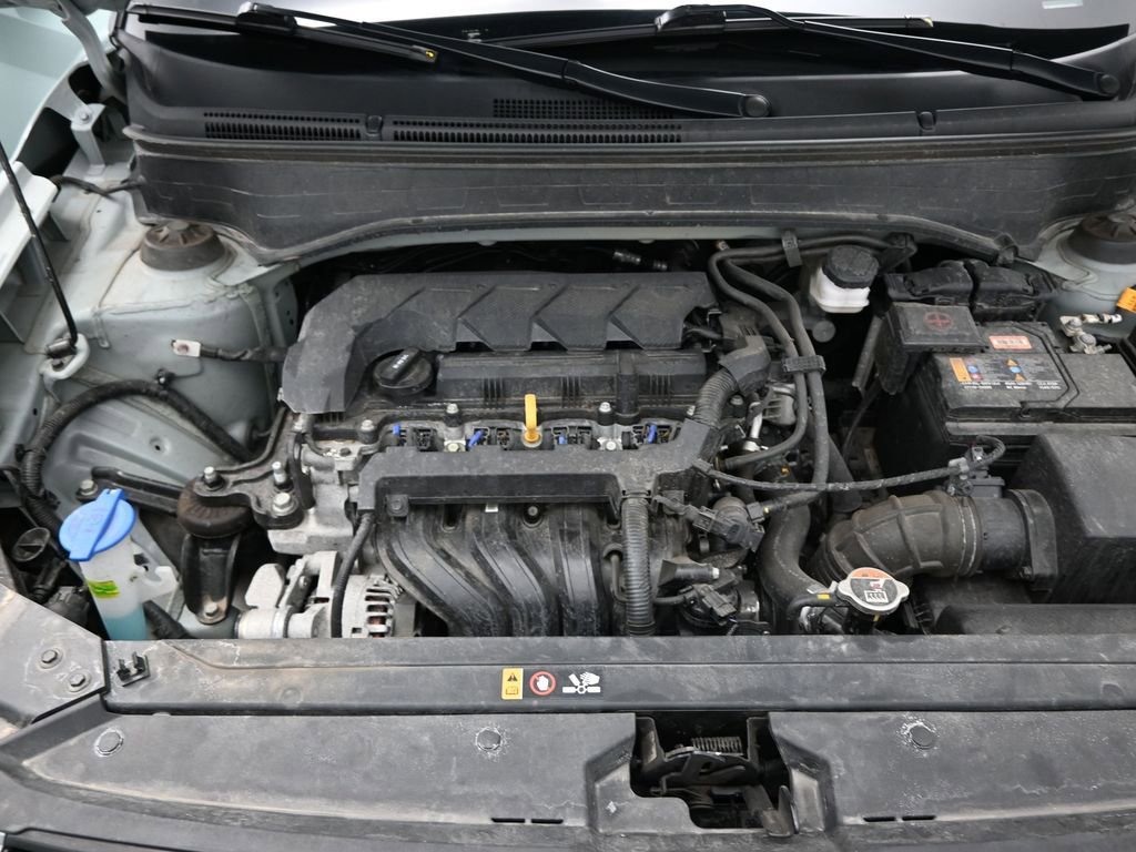 Used 2025 Hyundai Venue SEL image 44
