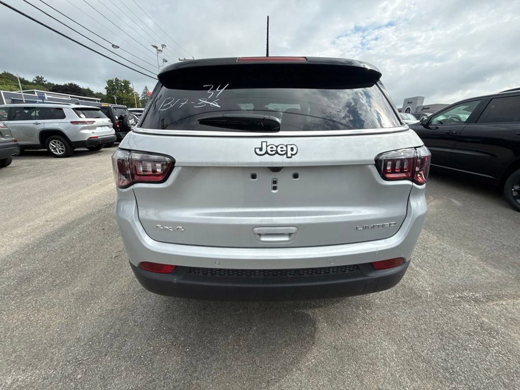 New 2026 Jeep Compass Limited w/ Sun, Sound & Navigation Group AWD/4WD image 4