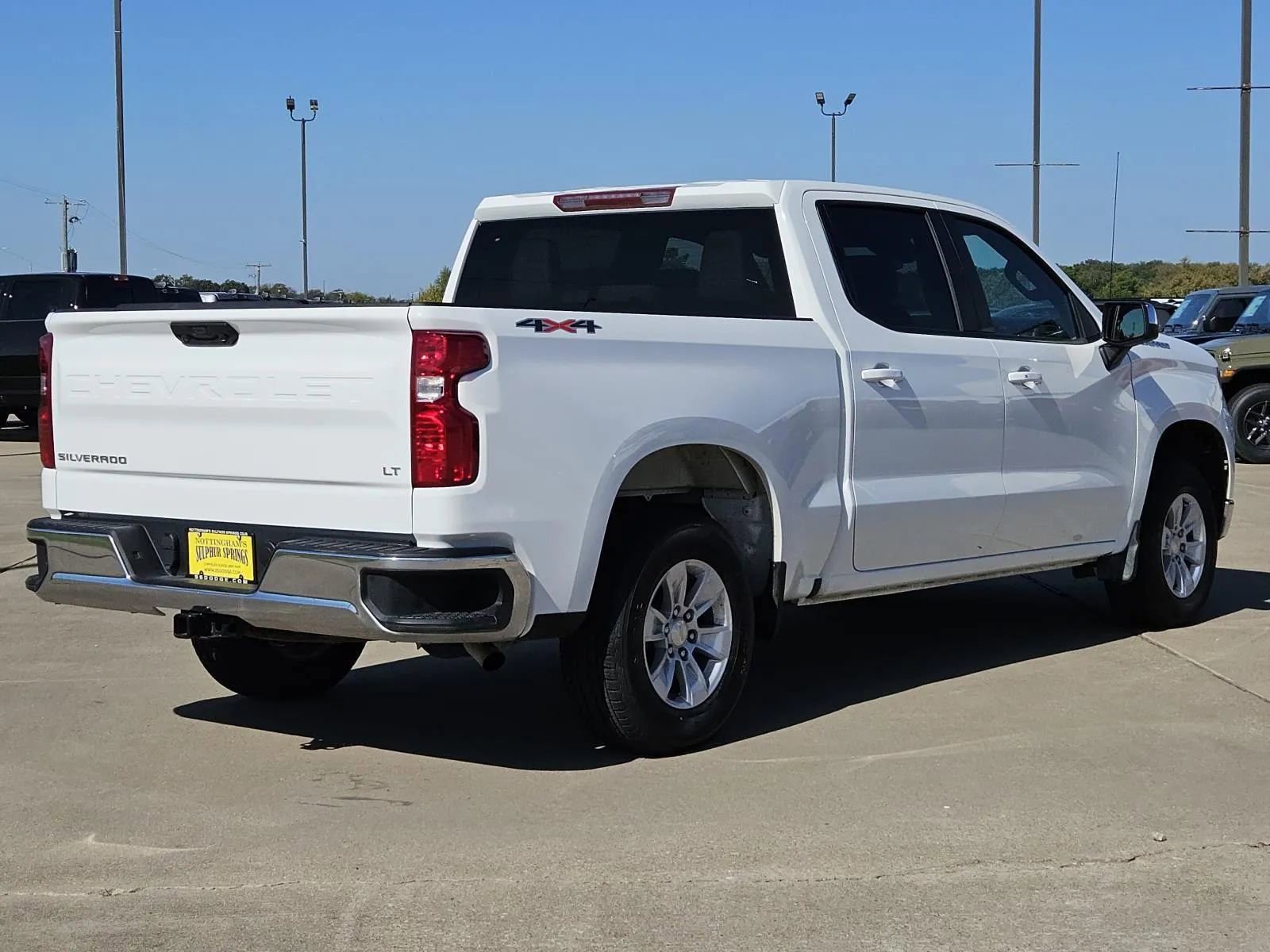 Used 2025 Chevrolet Silverado 1500 LT image 4
