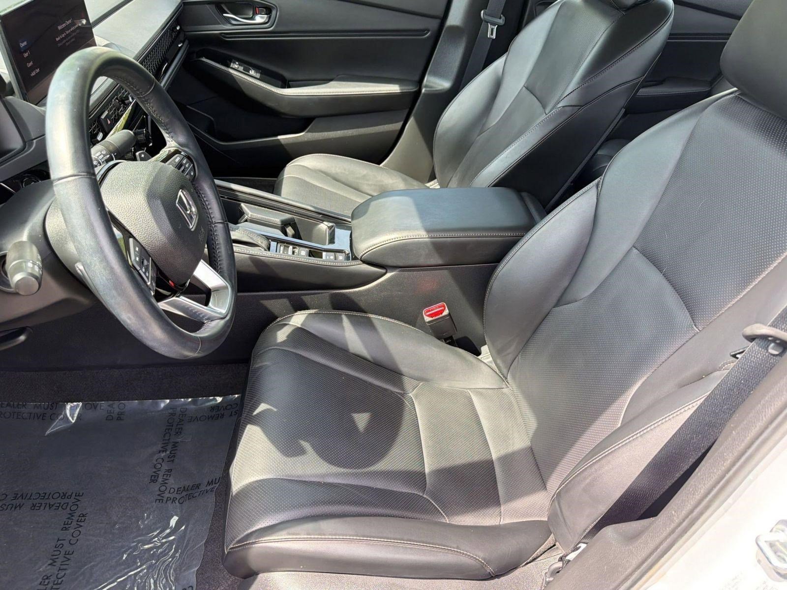 Used 2023 Honda Accord Touring image 5